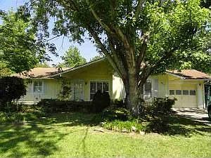 1st image of 311 Estate Dr