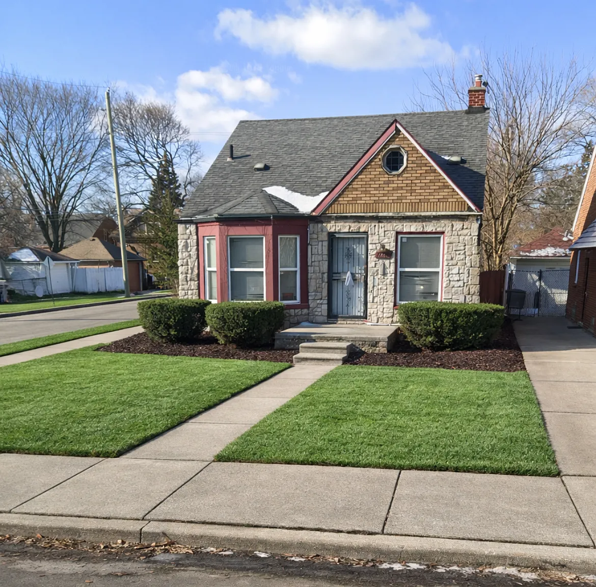 3 bed, 1.5 bath, 1800 sqft, $1,400 — Photo 1