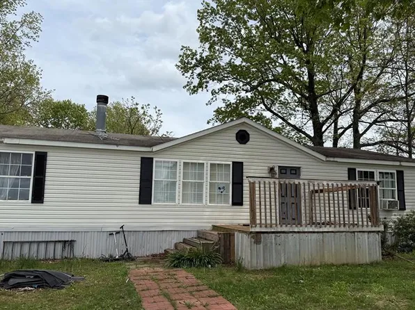 744 Apex White Plains Rd, White Plains, KY 42464
