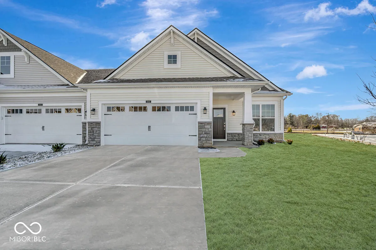 10601 Mangrove Dr photo 1