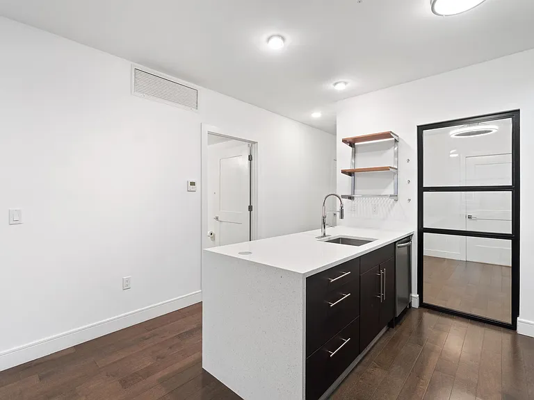 6401 Park Ave #402 — Photo 10