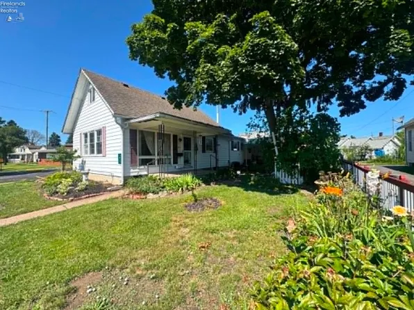 1027 Tiffin Ave, Sandusky, OH 44870