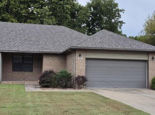 3467 S Doris Ave, Springfield, MO 65807