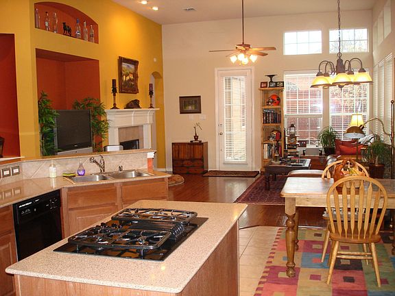 3rd image of 3157 Fox Hollow Dr