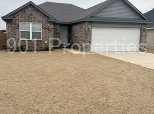 565 Fernwood Dr, Marion, AR 72364