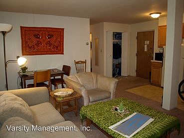 2nd image of 521 Walnut St APT 02