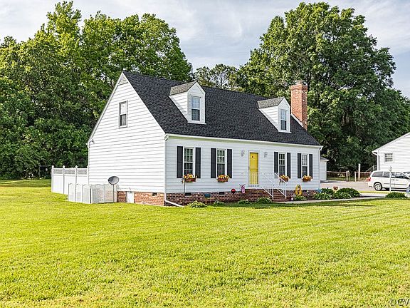 4th image of 6458 Tammy Ln