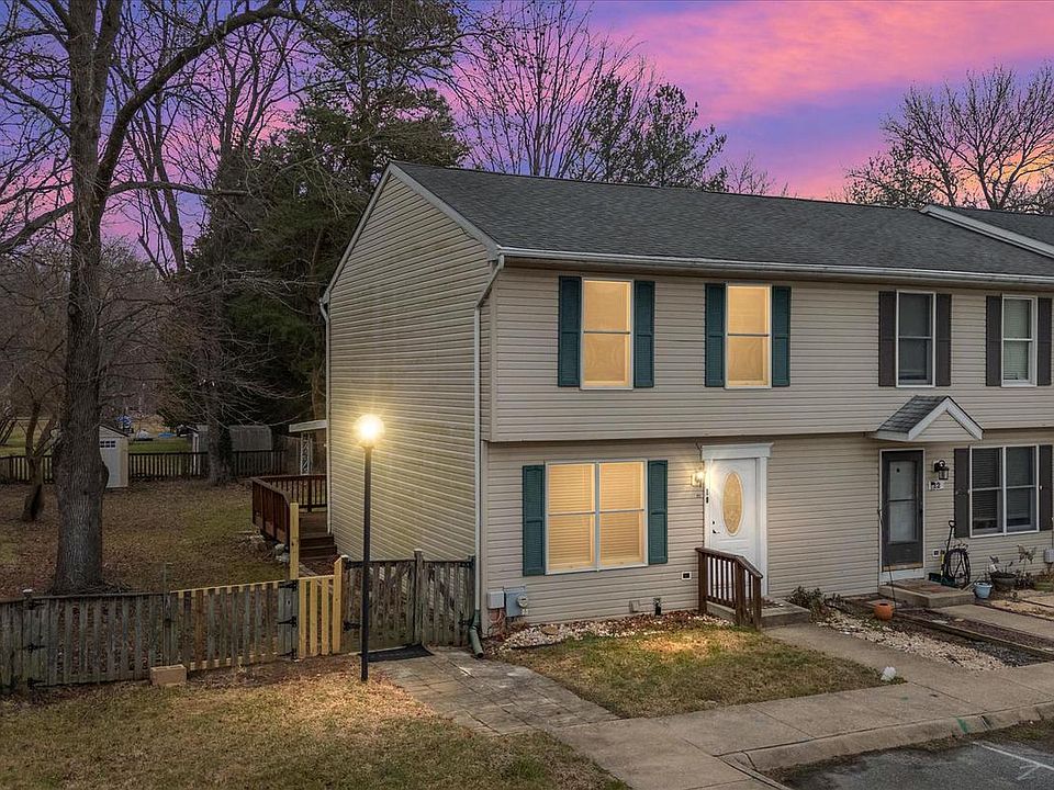 1st image of 10 Owen Ct