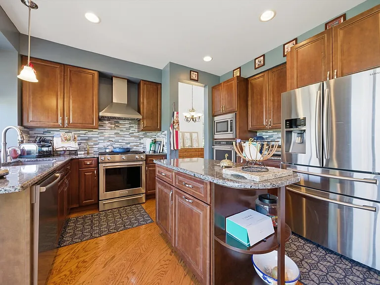 1090 Aster Ct — Photo 18