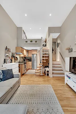 Rented by Cooper & Cooper Real Estate | media 4