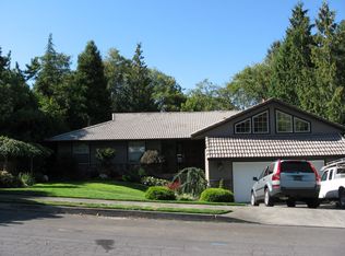 1996 SW 29th Dr, Gresham, OR 97080