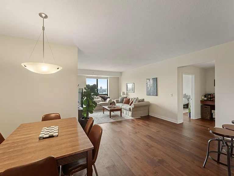 100 3rd Ave S #2501 — Photo 2