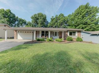 643 Watkins Glen Dr, Saint Charles, MO