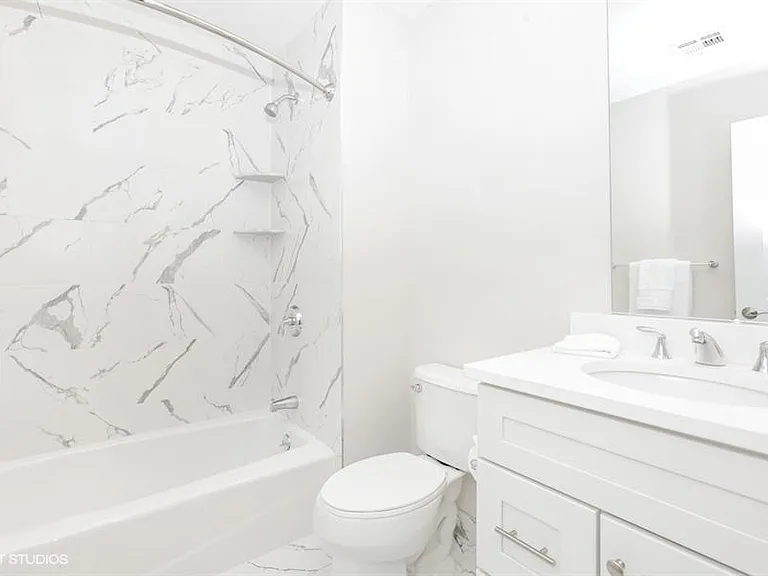 Belmont Estates Townhomes — Photo 20
