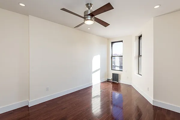 Rented by Nooklyn NYC LLC | media 7