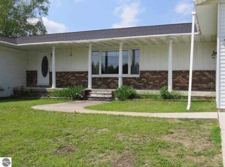 620 Columbus St, Kingsley, MI 49649