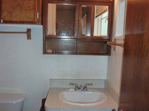 4th image of 1813 Dorothy St NE
