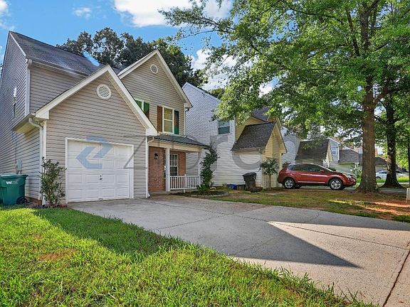 2nd image of 940 Melrose Park Pl