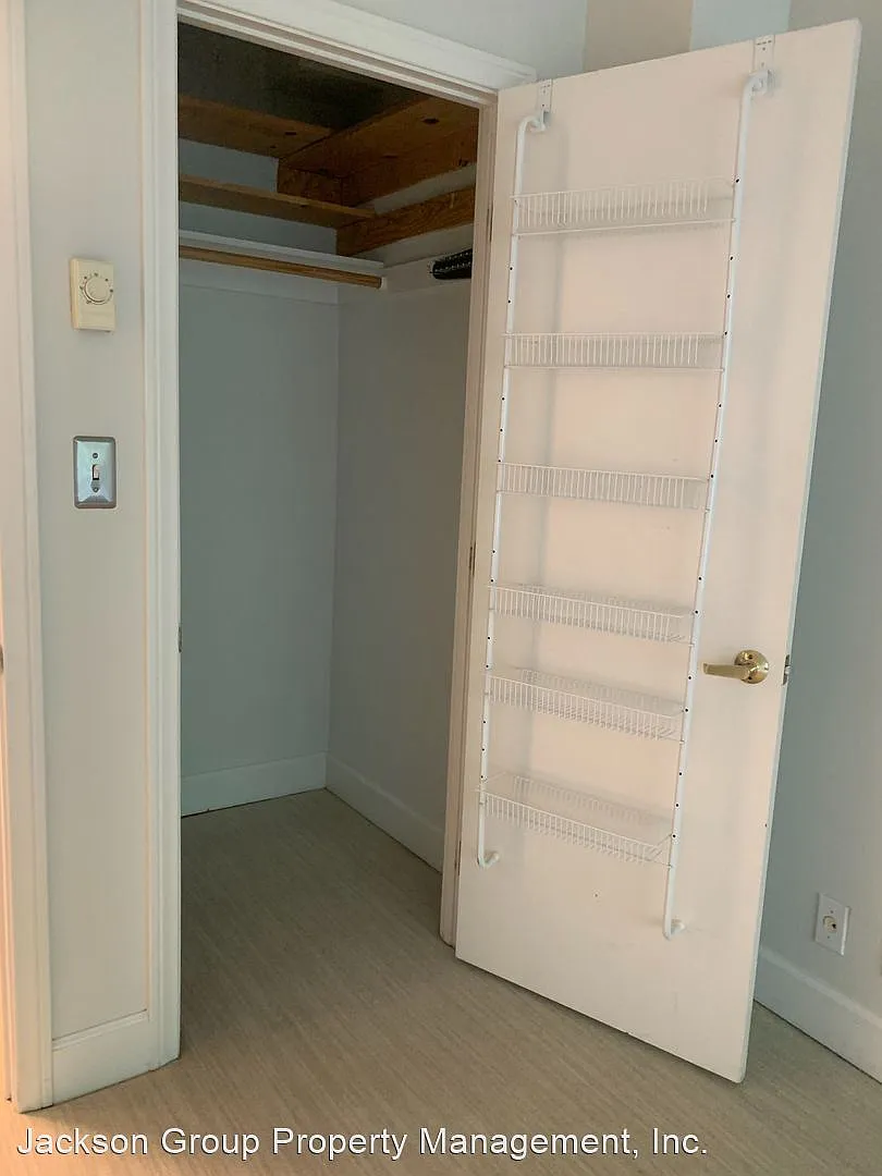 240 Lombard St APT 229 photo 1