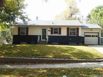 1409 E 32nd St, Sioux Falls, SD, 57105