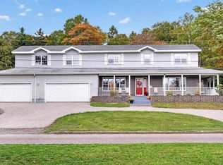 36 Bardmoor Cres, Sydney River, NS B1S 3J6
