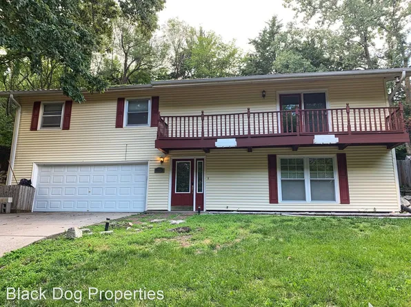 705 Canyon Dr, Manhattan, KS 66502