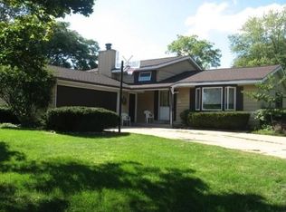 W134S6435 Windsor Rd, Muskego, WI 53150