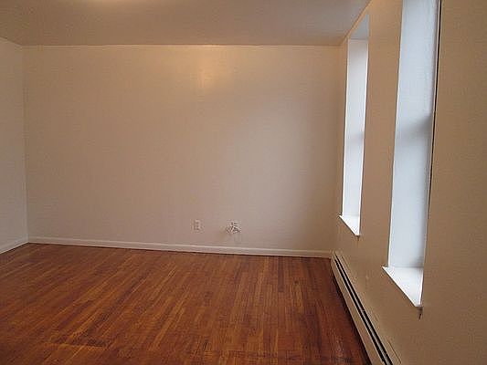 2nd image of 1625 Lexington Ave APT 4C