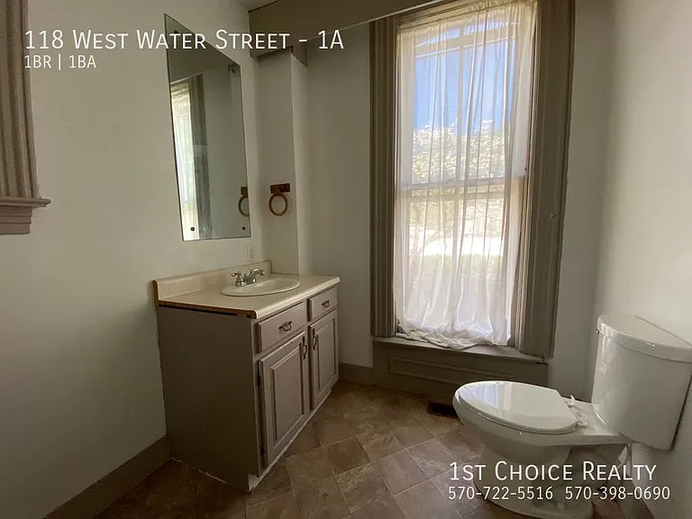 118 W Water St #1A — Photo 7
