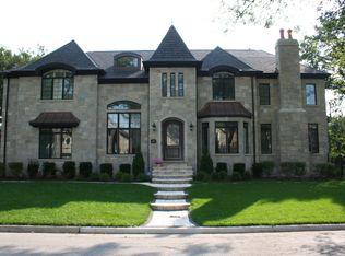 681 S Euclid Ave, Elmhurst, IL