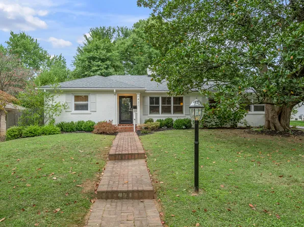 421 Greenbriar Rd, Lexington, KY 40503