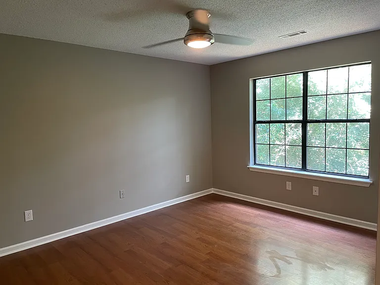2027 S Milledge Ave #3 — Photo 13