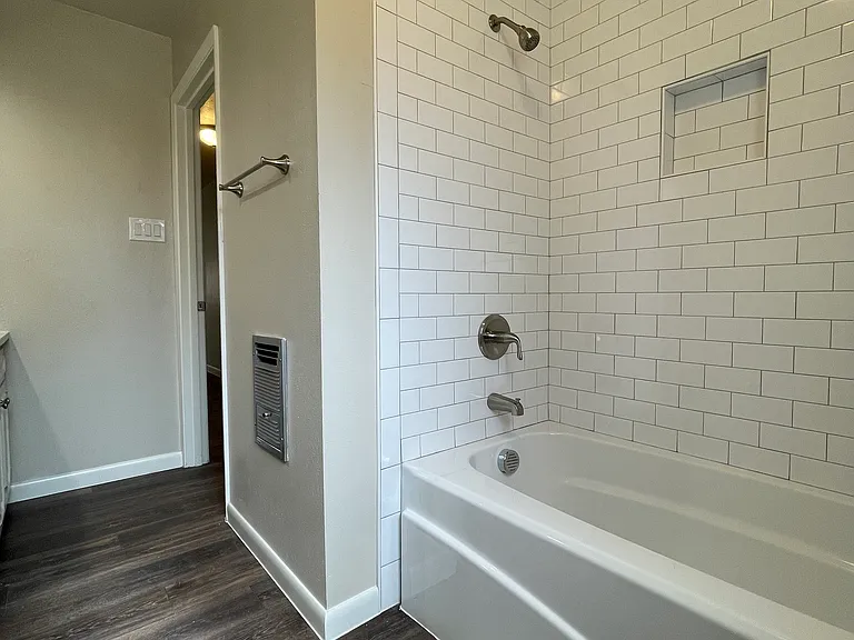 613 E Mustang St — Photo 23