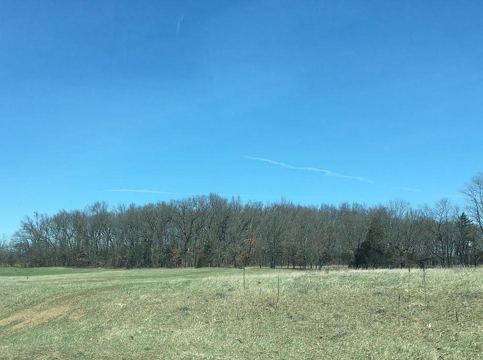 2nd image of 3245 Lone Oak Dr