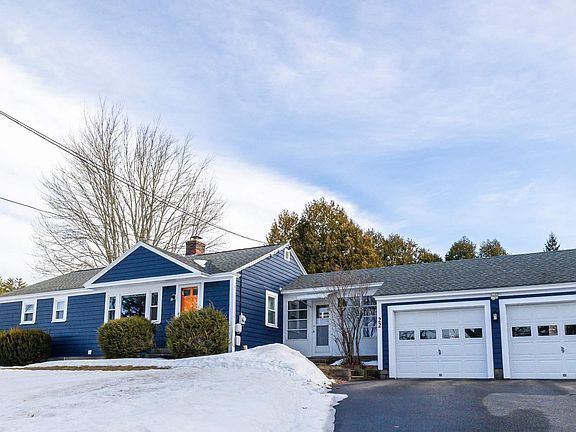 2nd image of 22 Indian Ridge Road