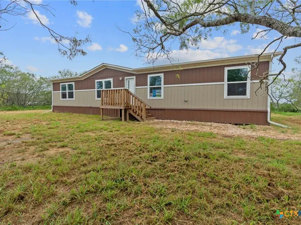 287 Private Road 3492, Gonzales, TX 78629