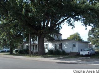 304 N Springfield St, Virden, IL 62690