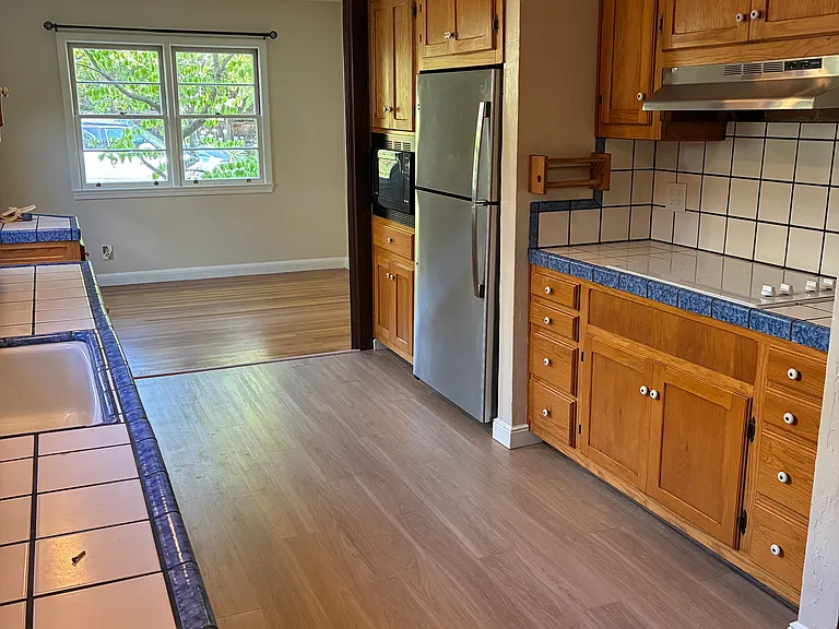 774 Channing Ave — Photo 3