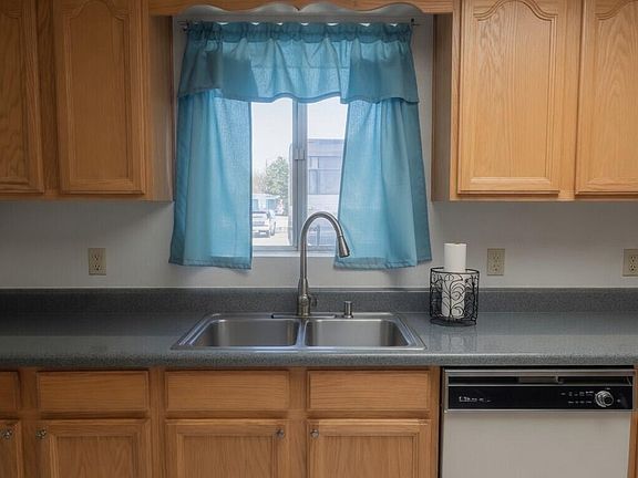 4th image of 1030 E Irene Cir