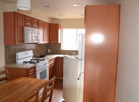 5th image of 4307 Atlantic Ave #2
