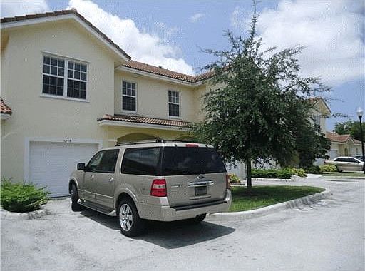 1st image of 1249 NW 27th Ave