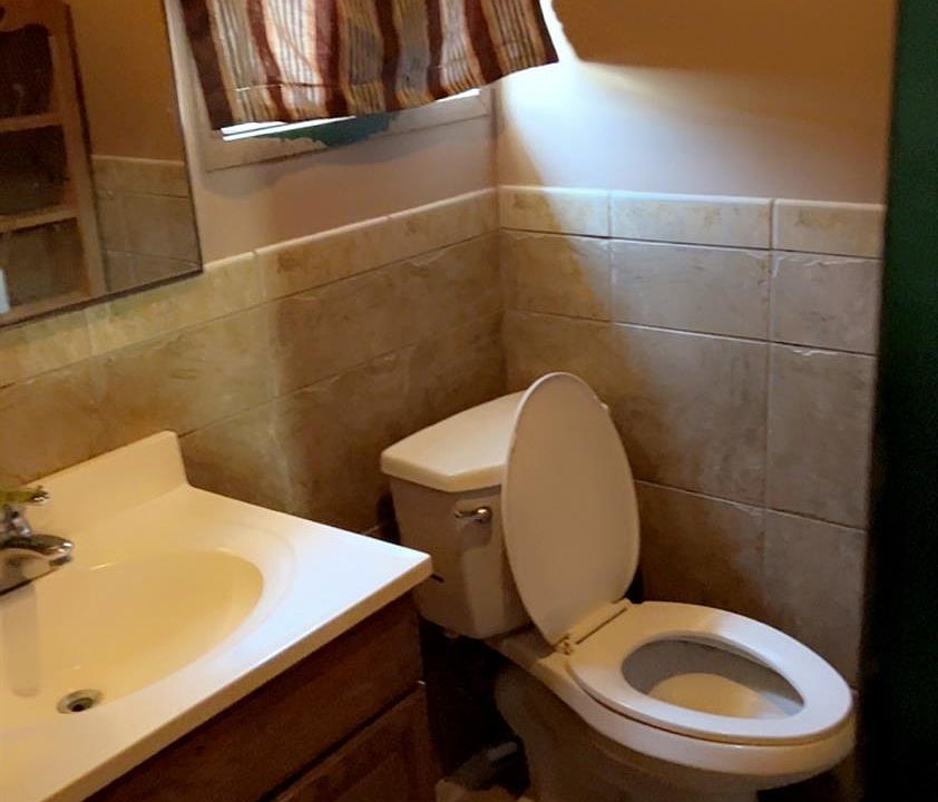 2nd image of 13596 Iona Ave