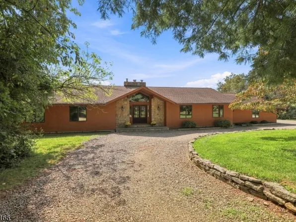 58 Zellers Rd, Washington Twp., NJ 07853