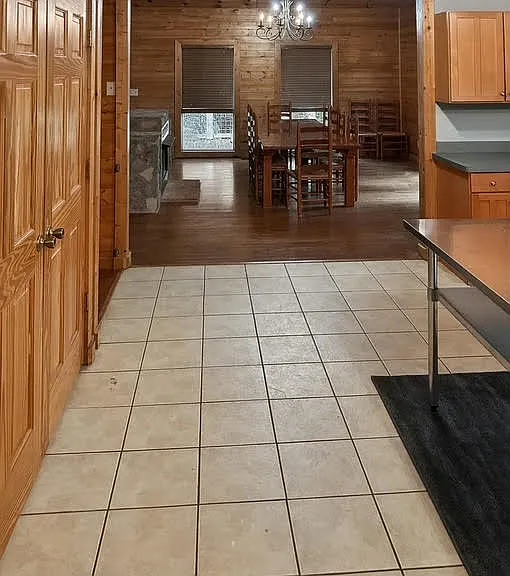 465 Lakeside Trl — Photo 9