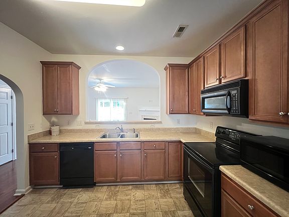 5th image of 2711 Willow Pines Pl