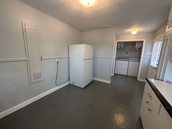 4th image of 425 Louisiana Ave