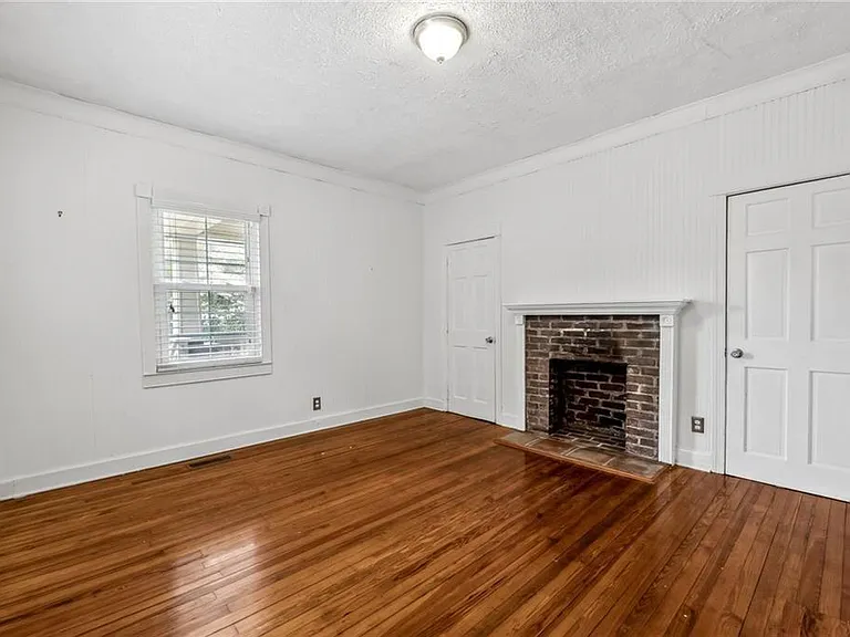 976 Hall Pl NW — Photo 39