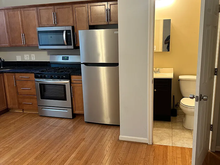 1816 N Calvert St #1 — Photo 9
