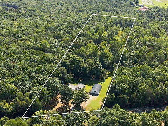 3rd image of 13624 Shannon Hill Rd