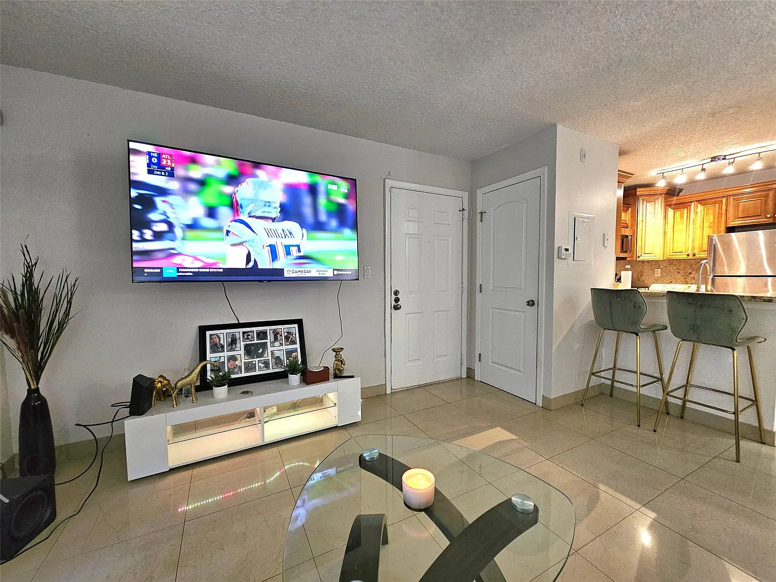 701 Lyons Rd — Photo 4